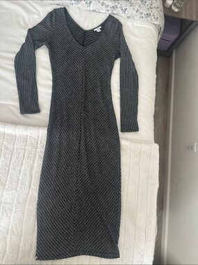 Bar III Charcoal Ribbed V-Neck Long Sleeve Maxi Dress
